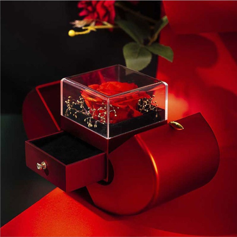Essential Finds® Fashion Gift Necklace Eternal Rose