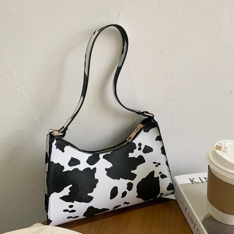 Essential Finds®  A Shoulder Bag
